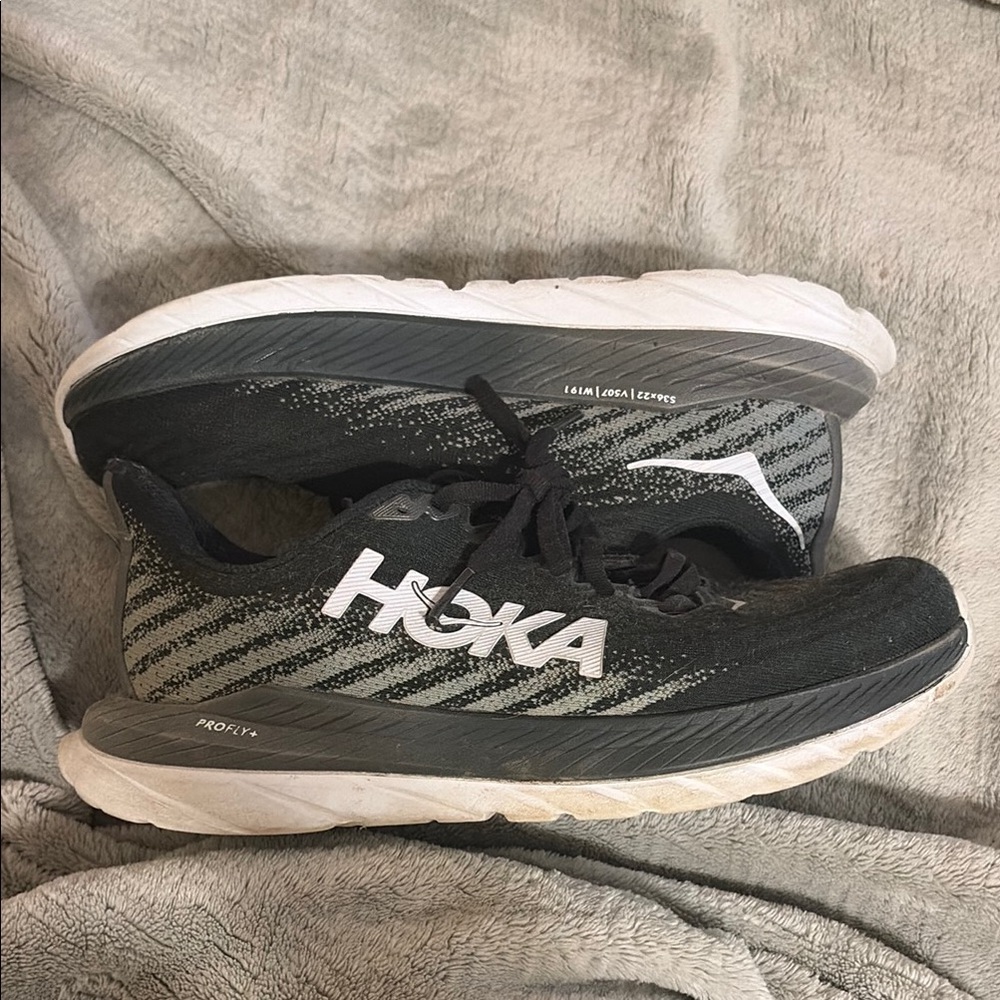 Hoka Mach 5 Profly tennis shoes